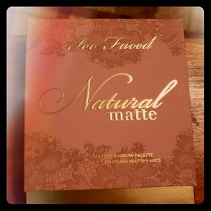 Too faced shadow pallette